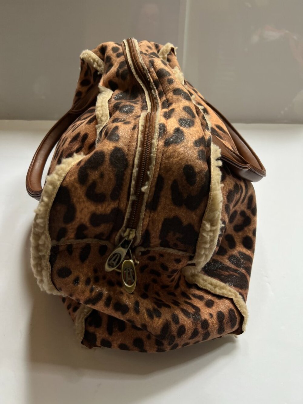Purse/Bag Leopard Print with Sherpa Lining - Picture 3 of 5